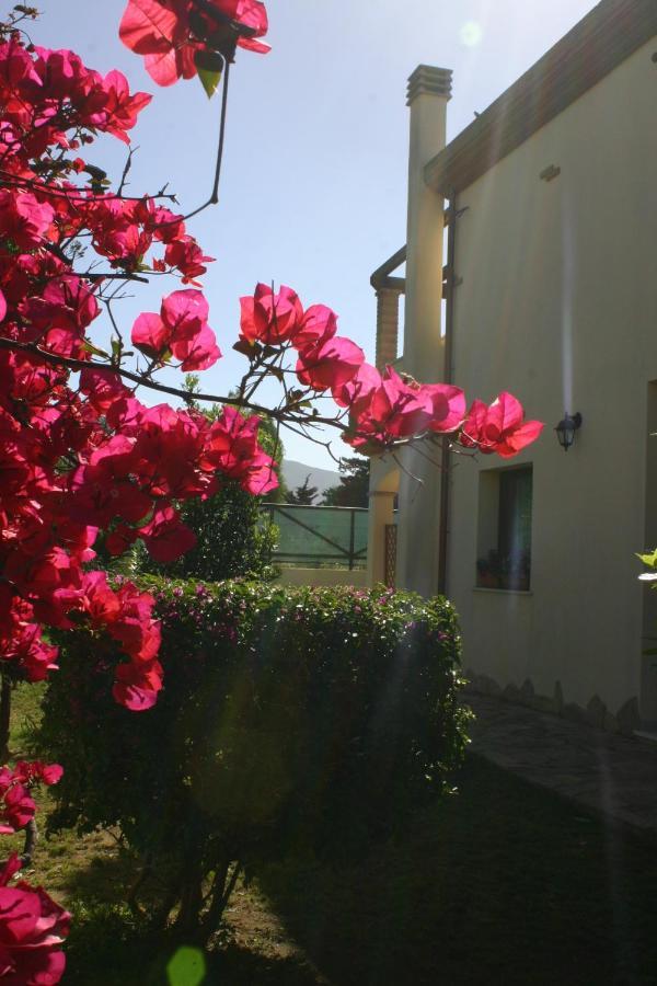 Casa Vacanze Menta Fiorita Flumini di Quartu Extérieur photo