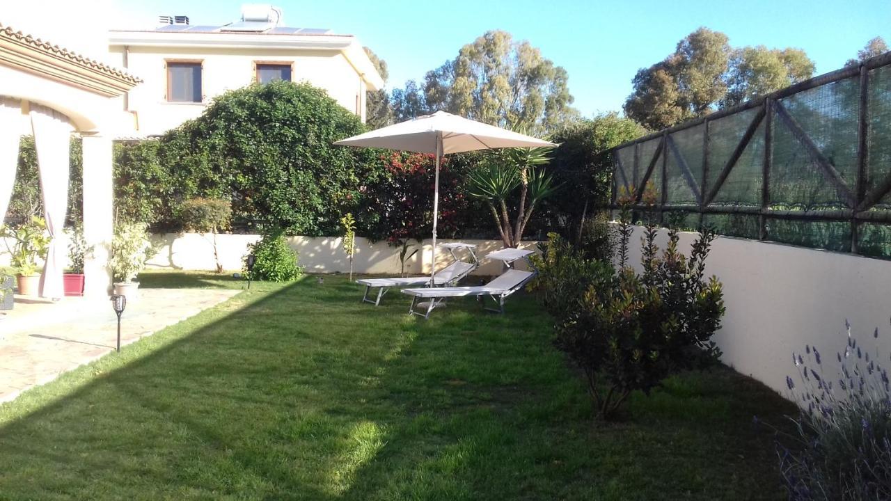 Casa Vacanze Menta Fiorita Flumini di Quartu Extérieur photo